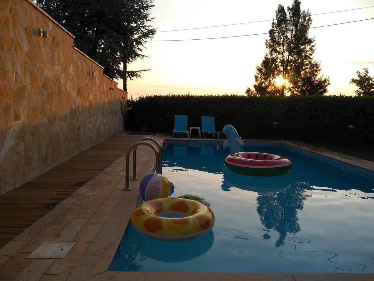 Apartment With Private Pool Kiáton 外观 照片