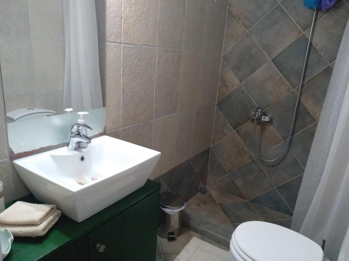 Apartment With Private Pool Kiáton 外观 照片