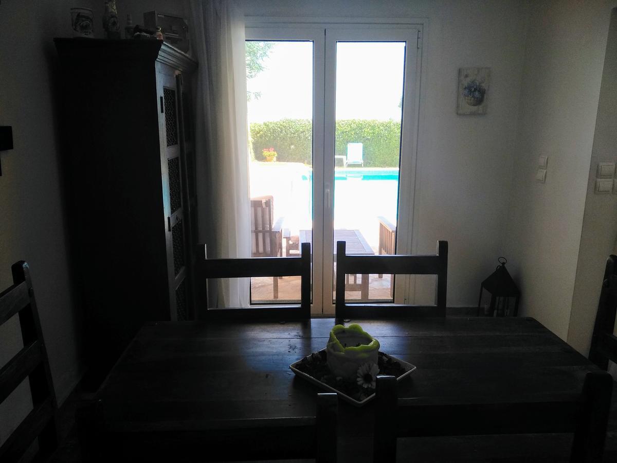 Apartment With Private Pool Kiáton 外观 照片
